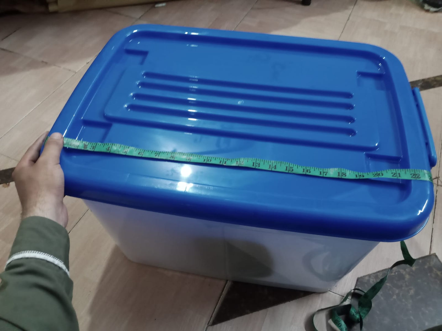 Roller Box With Wheel