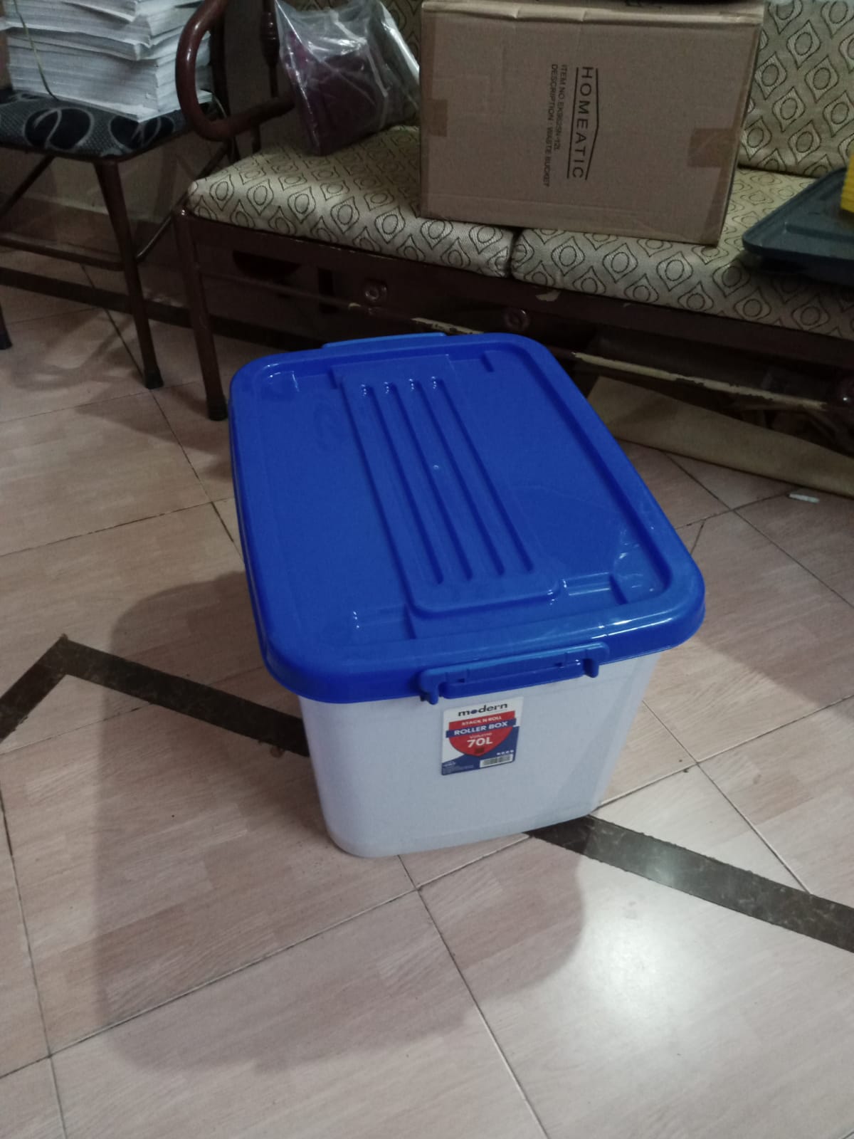 Roller Box With Wheel