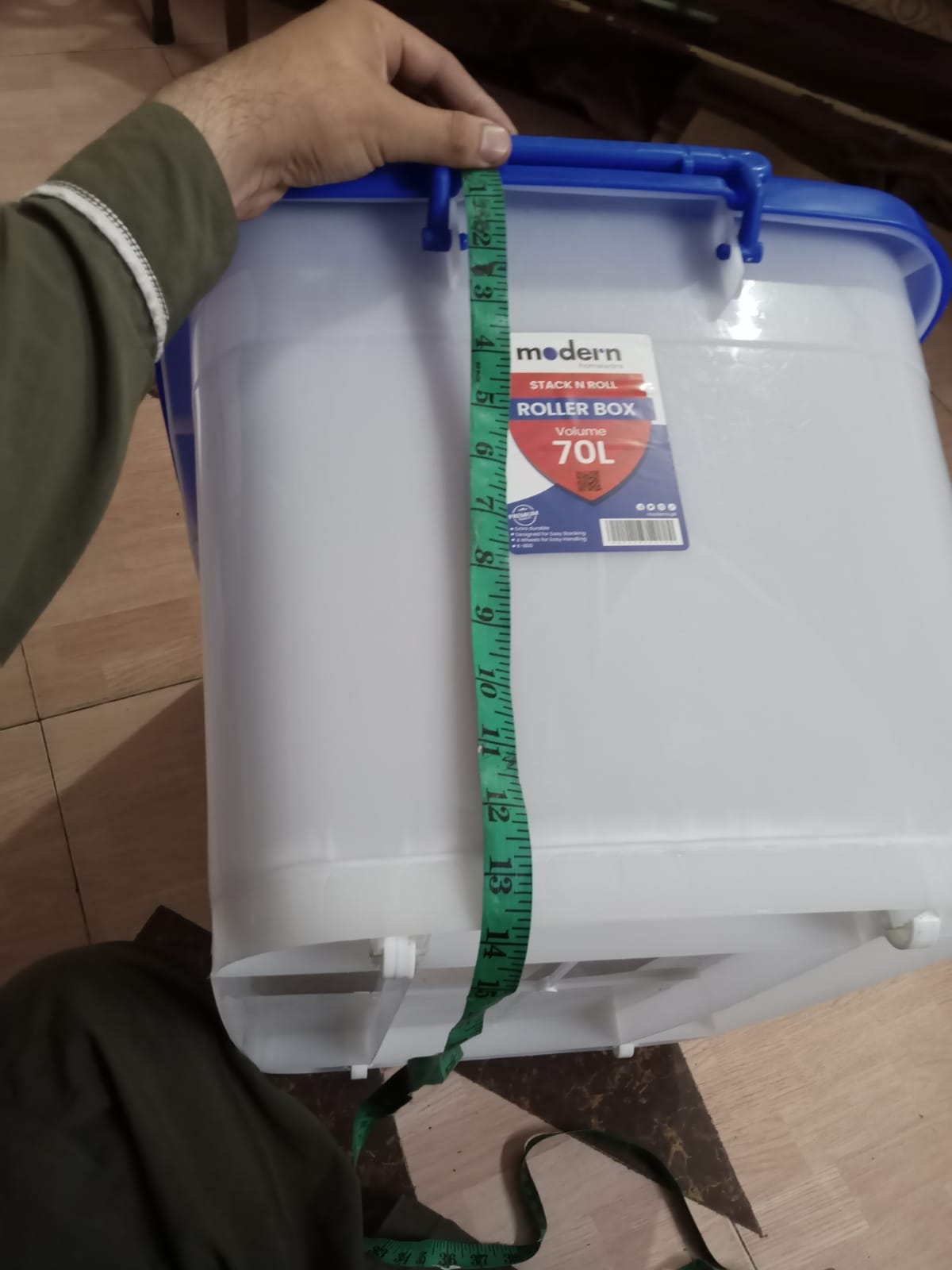 Roller Box With Wheel