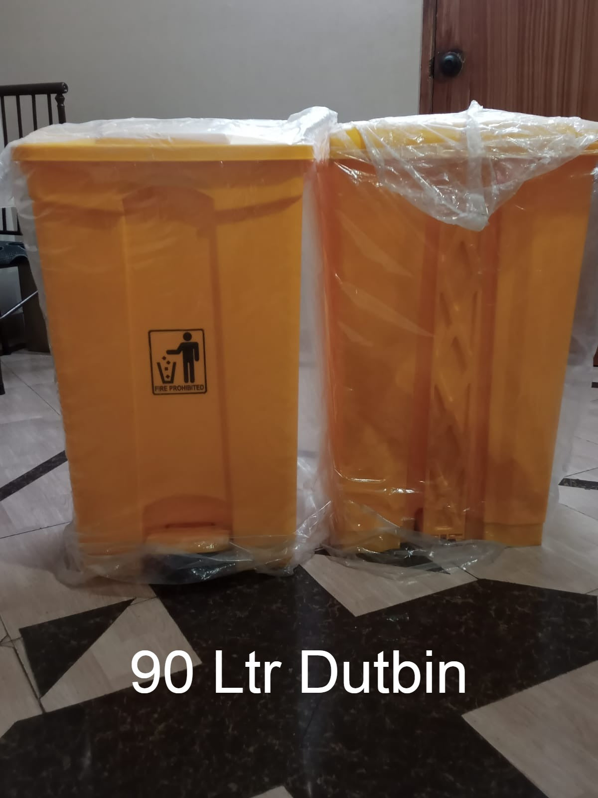 Plastic Peddal Dustbin